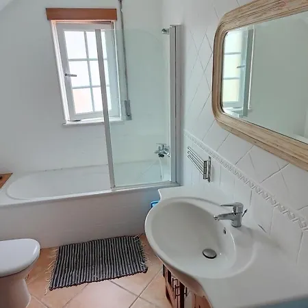 Cloud To Chill Surfhouse Baleal Hostel Ferrel (Leiria)