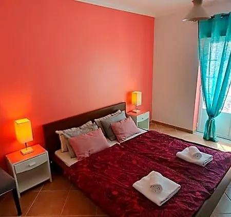 Hostel Cloud To Chill Surfhouse Baleal Ferrel (Leiria)