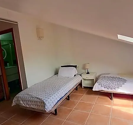 Hostel Cloud To Chill Surfhouse Baleal Ferrel (Leiria)