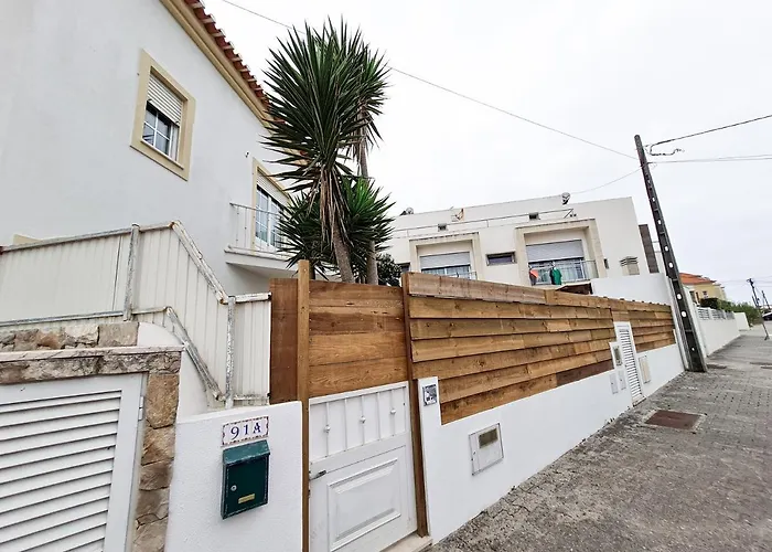 Hostel Cloud To Chill Surfhouse Baleal *